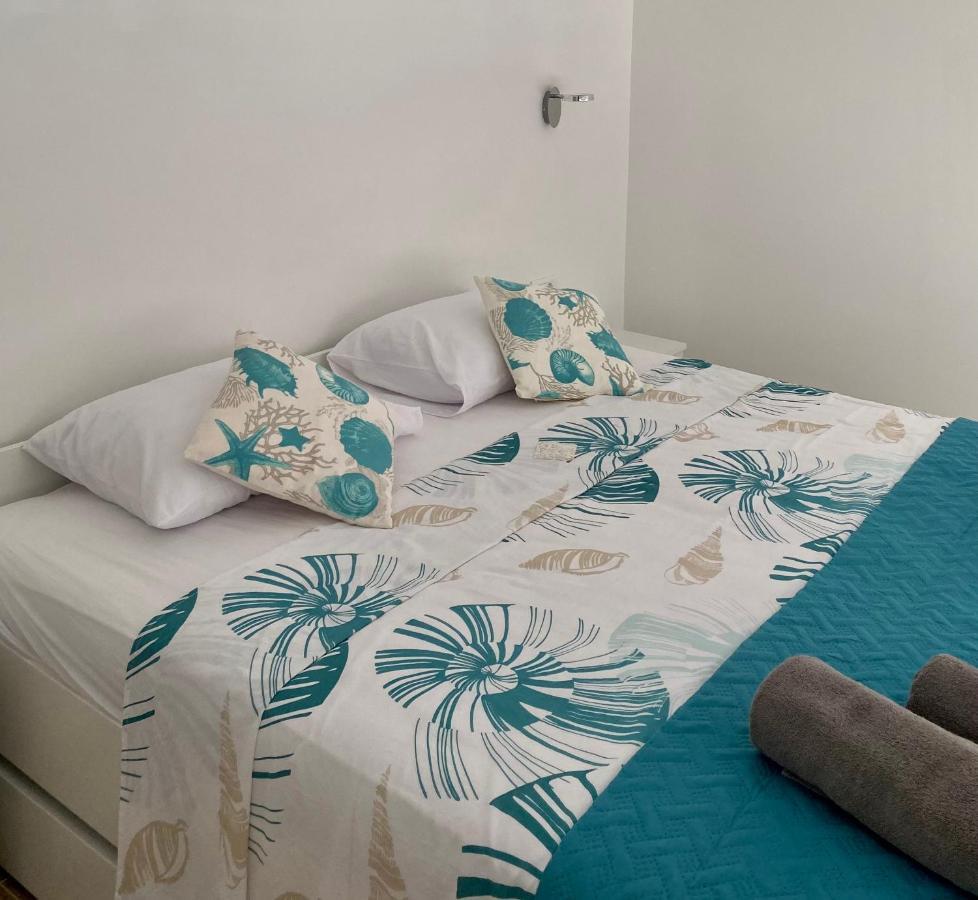 Apartmani Begic 1 I 2 Barbat na Rabu المظهر الخارجي الصورة