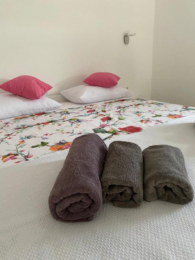 Apartmani Begic 1 I 2 Barbat na Rabu المظهر الخارجي الصورة